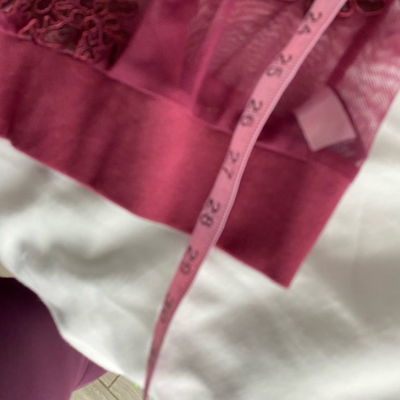 Torrid Deep Red Full Zip Long Sleeve Mesh Floral Bomber Sheer Jacket Size 3X - Picture 3 of 8